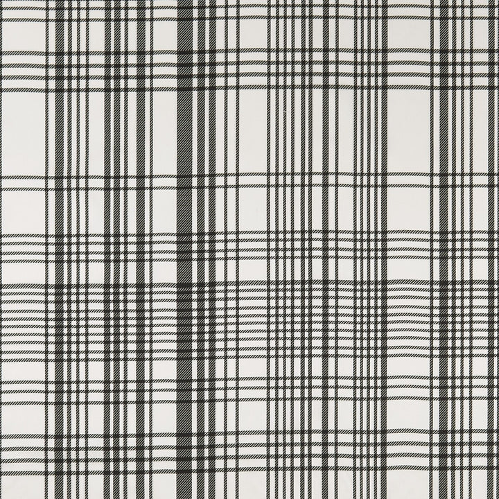 Bw1006 Black/White by Clarke And Clarke Fabric CLARKE & CLARKE BLACK + WHITE COTTON - 62%;POLYESTER - 38% India MEDIUM Horizontal: 19.09 and Vertical: 19.02 55 - Fabric Carolina -