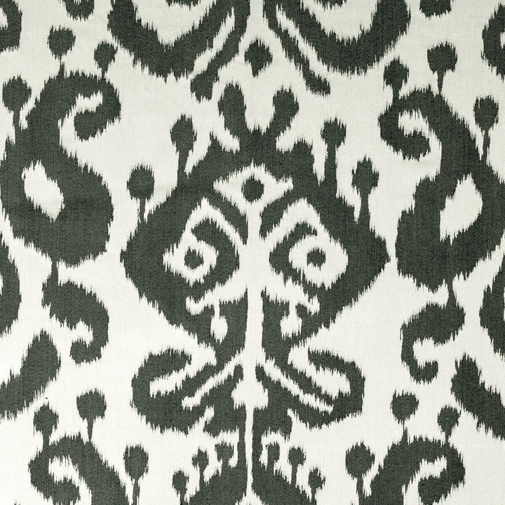 Bw1018 Black/White by Clarke And Clarke Fabric CLARKE & CLARKE BLACK + WHITE VISCOSE - 92%;NYLON - 8% Morocco HEAVY Horizontal: 27.5 and Vertical: 28.75 55 - Fabric Carolina -