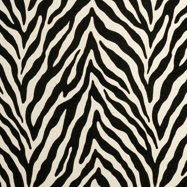 Bw1029 Black/White by Clarke And Clarke Fabric CLARKE & CLARKE BLACK + WHITE VISCOSE - 39%;COTTON - 33%;POLYESTER - 28% Italy HEAVY Horizontal: 13.78 and Vertical: 26.38 55 - Fabric Carolina -