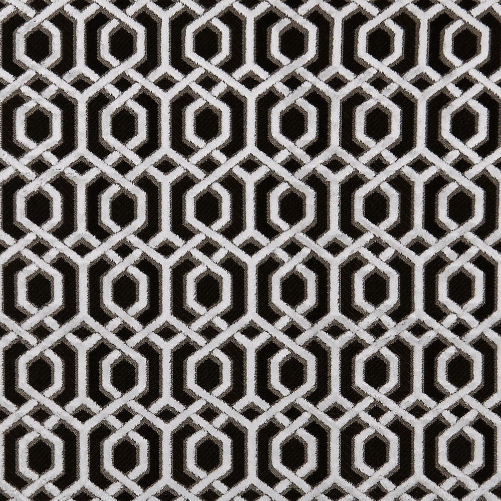 Bw1042 Black/White by Clarke And Clarke Fabric CLARKE & CLARKE BLACK + WHITE VISCOSE - 83%;POLYESTER - 17% Italy MEDIUM Horizontal: 5.51 and Vertical: 5.12 54 - Fabric Carolina -