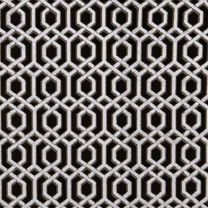 Bw1042 Black/White by Clarke And Clarke Fabric CLARKE & CLARKE BLACK + WHITE VISCOSE - 83%;POLYESTER - 17% Italy MEDIUM Horizontal: 5.51 and Vertical: 5.12 54 - Fabric Carolina -