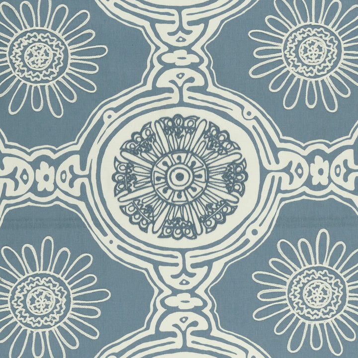 Maxime Provencale by Clarke And Clarke Fabric CLARKE & CLARKE COTE D AZUR COTTON - 100% India - Horizontal: 17.01 and Vertical: 15.75 51 - Fabric Carolina -