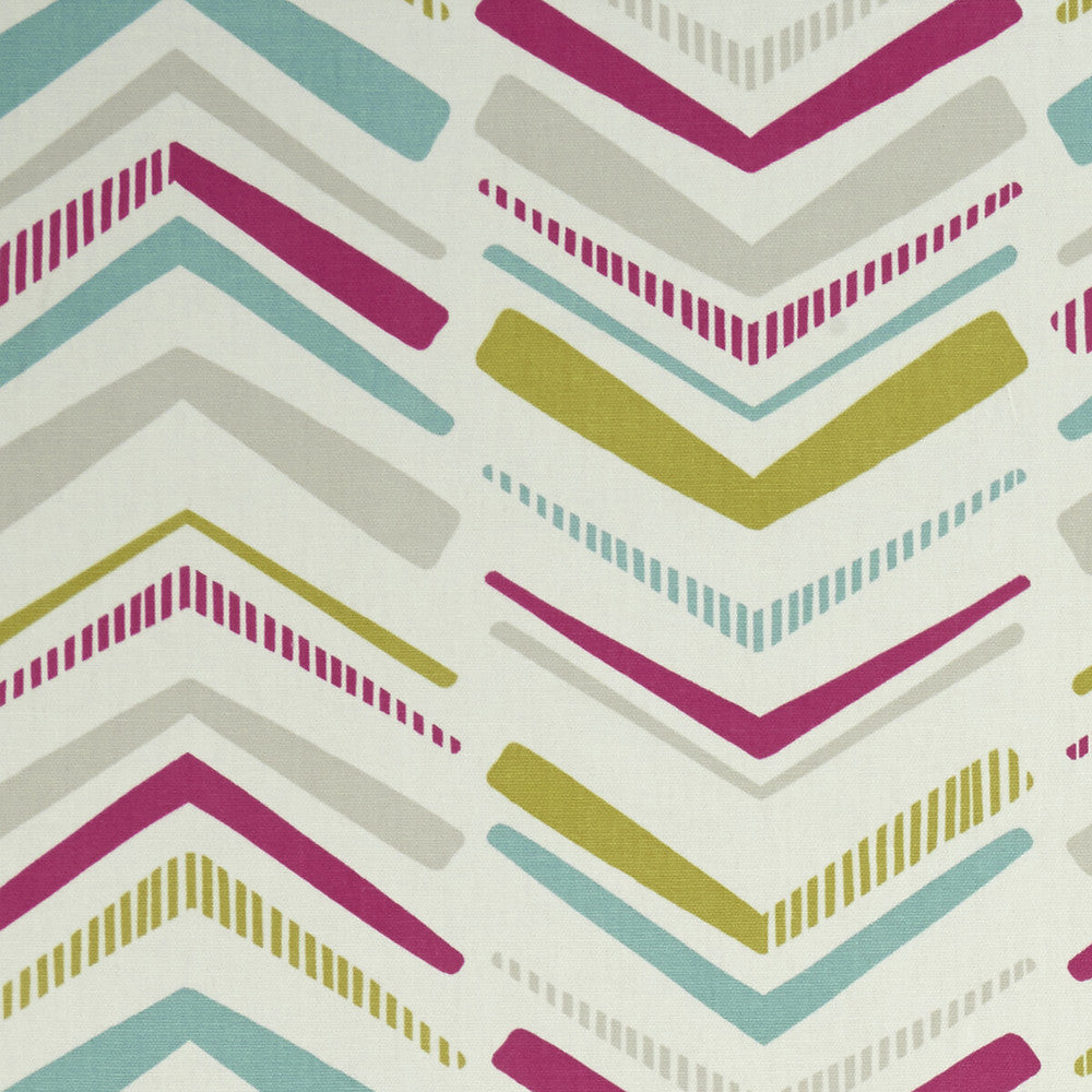 Chevron Summer by Clarke And Clarke Fabric CLARKE & CLARKE GRAPHICA COTTON - 100% Turkey MEDIUM Horizontal: 13.78 and Vertical: 12.6 54 - Fabric Carolina -