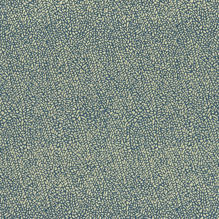 Isla Teal/Gold by Clarke And Clarke Fabric Clarke And Clarke Fabric Isla Teal/GoldFabric CLARKE & CLARKE BOTANICA VISCOSE - 35%;POLYESTER - 33%;COTTON - 32% India </p><p>Repeat: H: 0, V: 0 55 - Fabric Carolina -