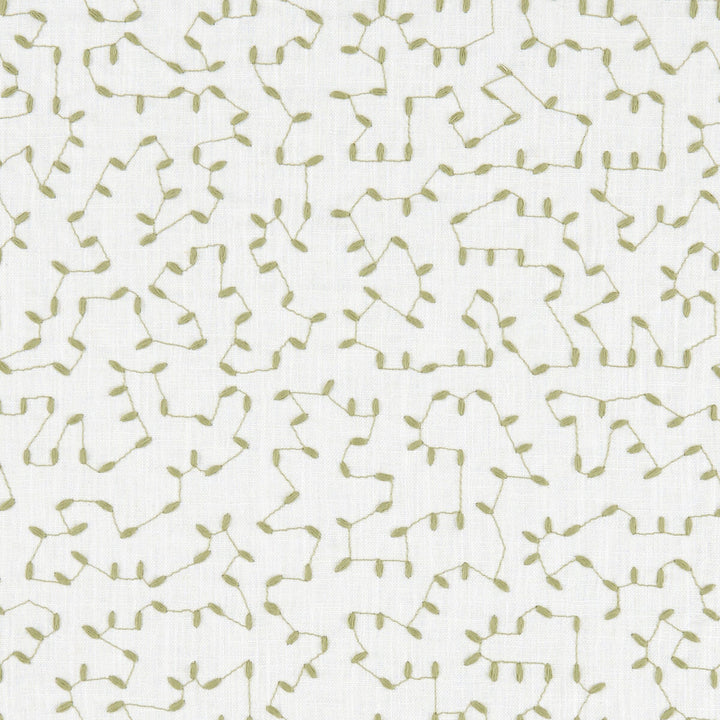 Bibury Apple by Clarke And Clarke Fabric CLARKE & CLARKE AVEBURY - India - Horizontal: 12.6 and Vertical: 12.2 54 - Fabric Carolina -
