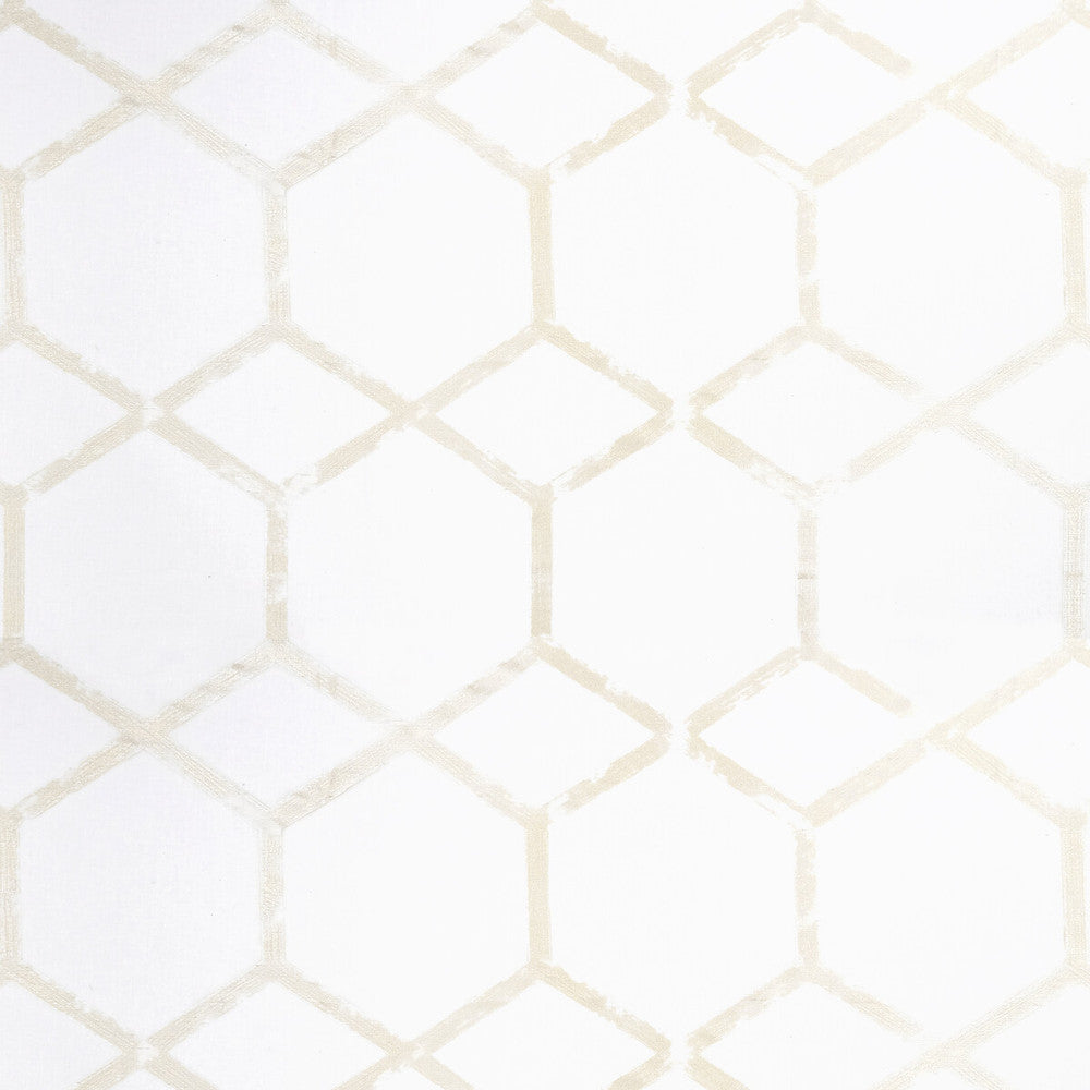 Forma Champagne by Clarke And Clarke Fabric Clarke And Clarke Fabric Forma ChampagneFabric CLARKE & CLARKE METALLI POLYESTER - 87%;VISCOSE - 12%;LINEN - 1% Turkey </p><p>Repeat: H: 13.5, V: 11.23 117 - Fabric Carolina -