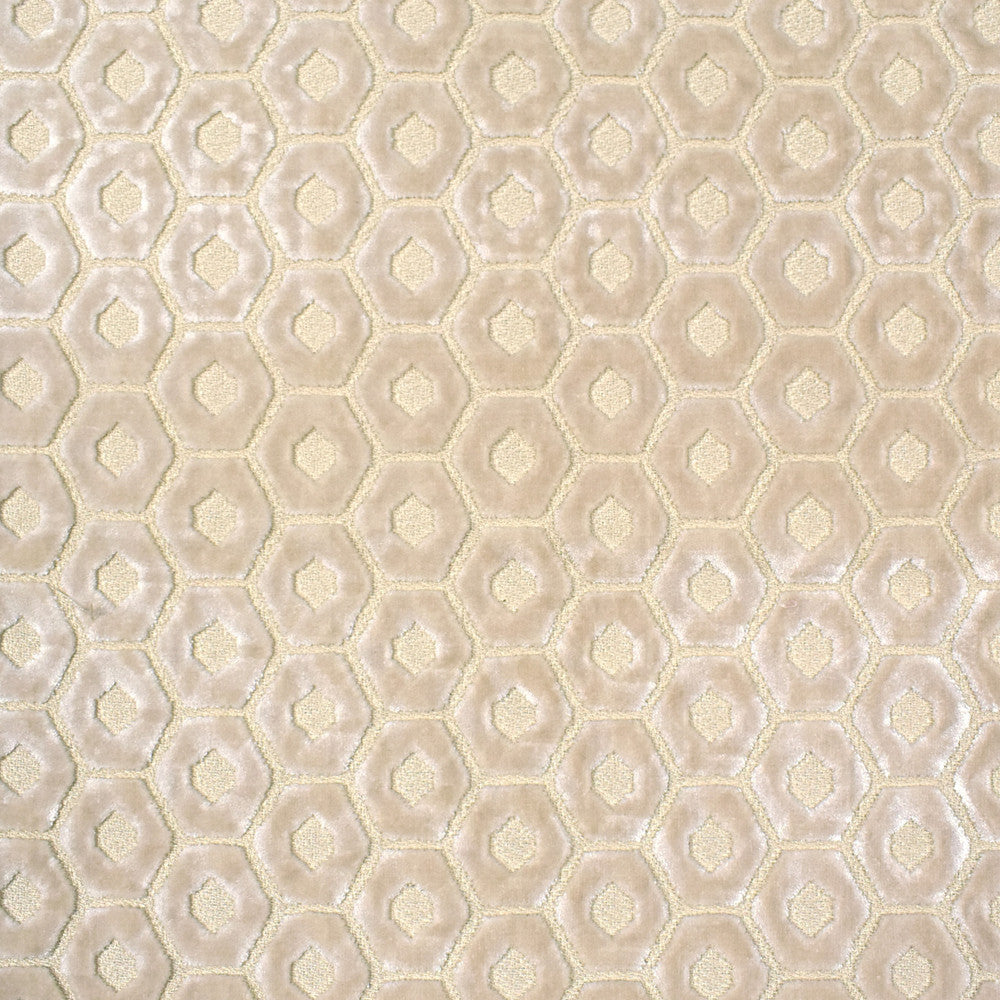 F2136 Champagne by Greenhouse Fabric 88% Viscose, 12% Polyester India 45,000 double rubs </p><p>Repeat: 2.5" H, 1.75" V 57" - Fabric Carolina -