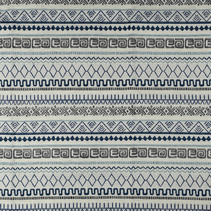 F2722 Sea by Greenhouse Designer Fabric E84: greenhouse HUES 99% Polyester, 1% Linen China 53,000 double rubs </p><p>Repeat: 2.25" H, 14" V 57" - Swanky Fabrics -
