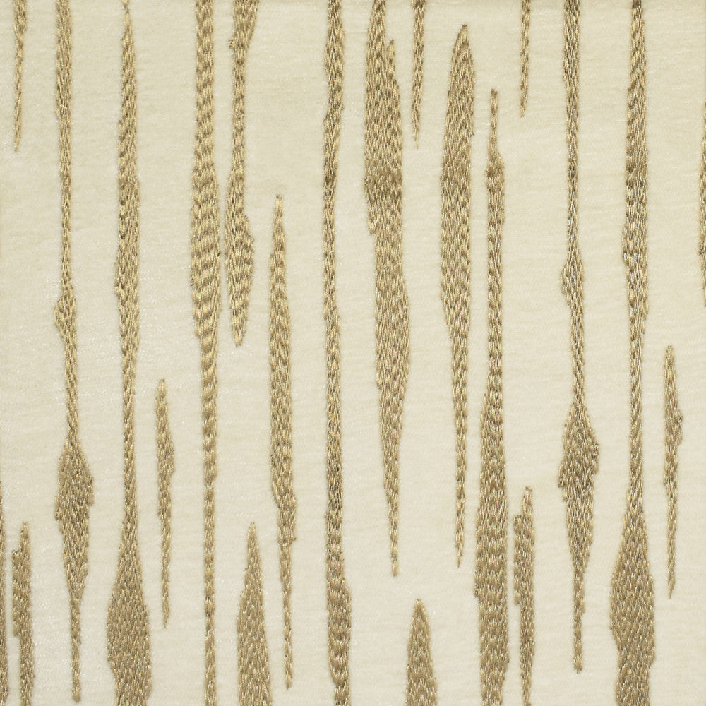 F2745 Opulence by Greenhouse Fabric 100% Polyester With 100% Rayon Embroidery China 9,000 </p><p>Repeat: 6.75" H, 11.2" V 56" - Fabric Carolina -