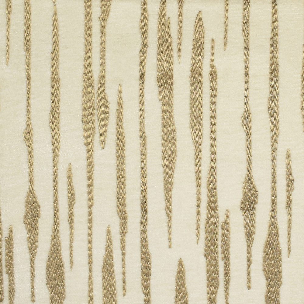 F2745 Opulence by Greenhouse Fabric 100% Polyester W/ 100% Rayon Embroidery China 9,000 double rubs </p><p>Repeat: 6.75" H, 11.2" V 56" - Fabric Carolina -