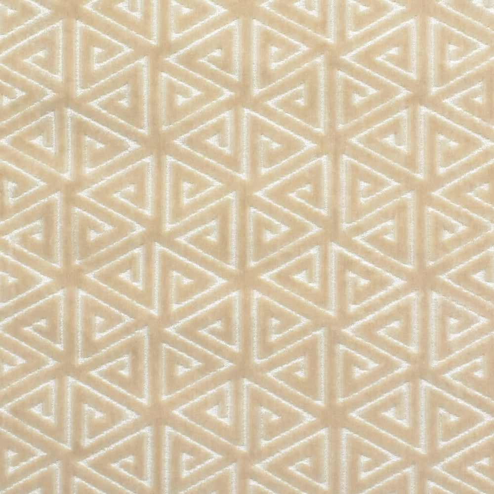 F2753 Champagne by Greenhouse Fabric 88% Viscose, 12% Polyester India 33,000 double rubs </p><p>Repeat: 3.5" H, 5.5" V 57" - Fabric Carolina -