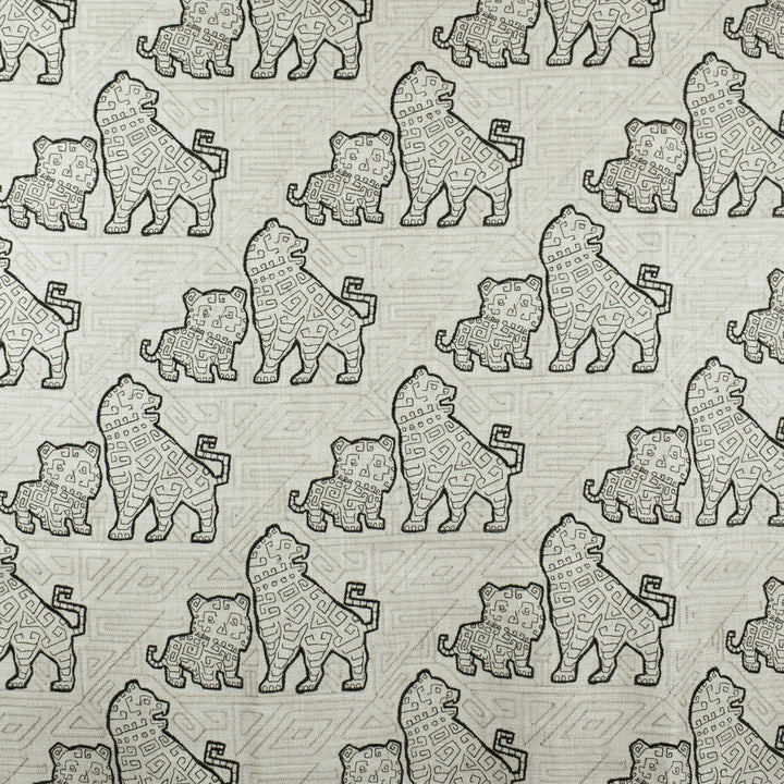 F2786 Onyx by Greenhouse Fabric E83: greenhouse HUES 95% Polyester, 5% Linen W/ 100% Rayon Embroidery China 9,000 double rubs </p><p>Repeat: 10.75" H, 11.75" V 60" - Fabric Carolina -