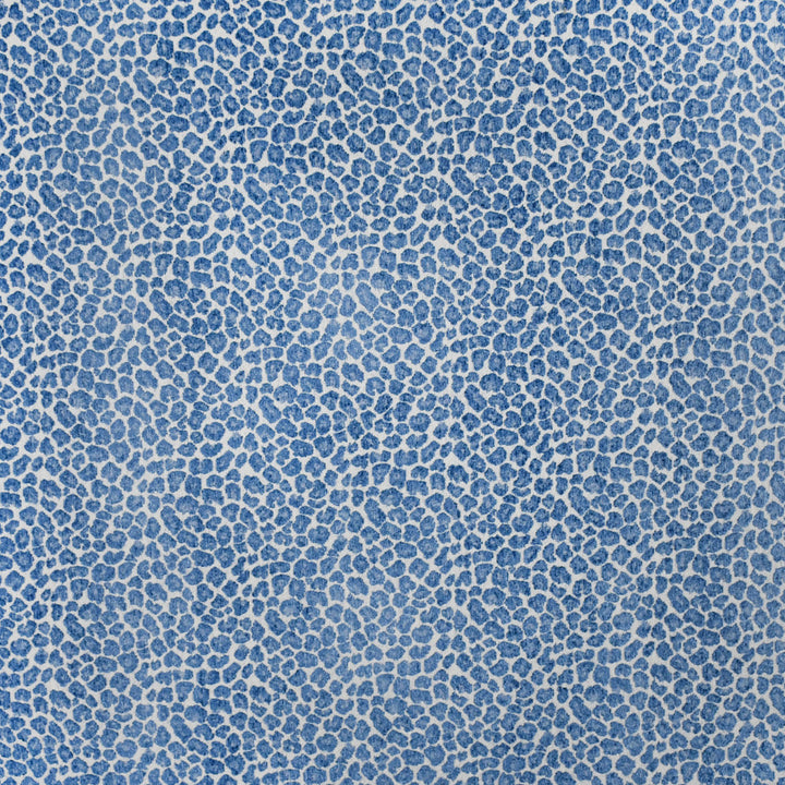 F2971 Azure by Greenhouse Fabric 52% Rayon, 26% Polyester, 22% Cotton CHINA 15,000 </p><p>Repeat: 3.5" H, 6.5" V 56" - Fabric Carolina -