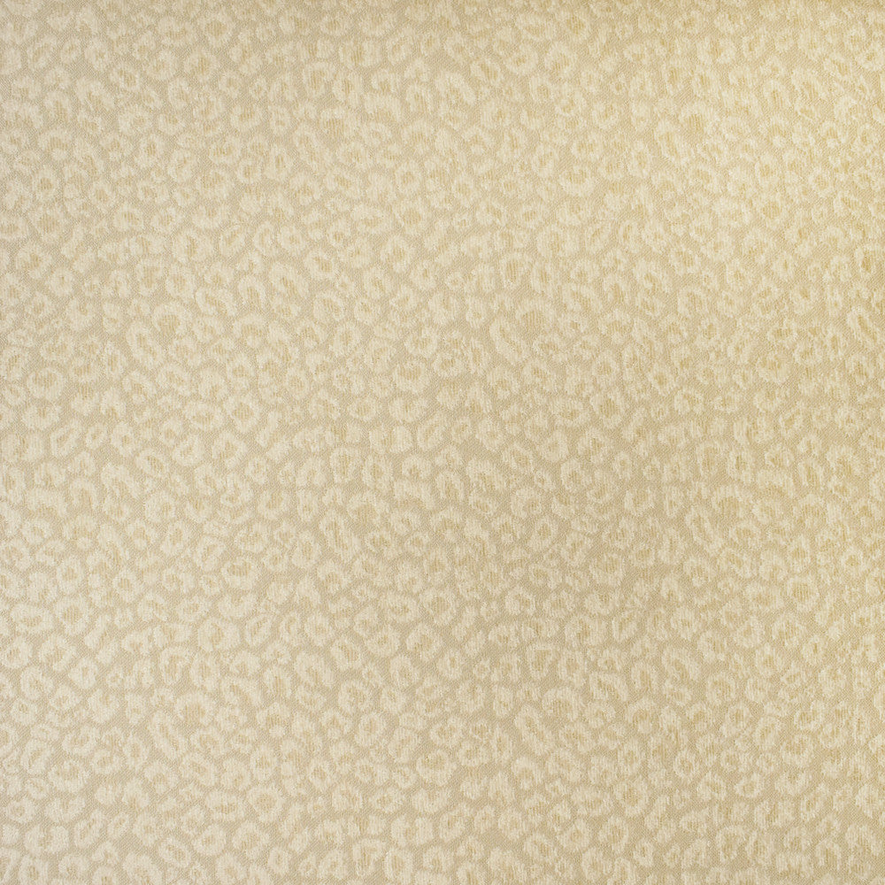 F3012 Snow by Greenhouse Fabric E81: Value Upholstery Neutral 52% Rayon, 26% Polyester, 22% Cotton China 15,000 double rubs </p><p>Repeat: 3.5" H, 6.5" V 56" - Fabric Carolina -