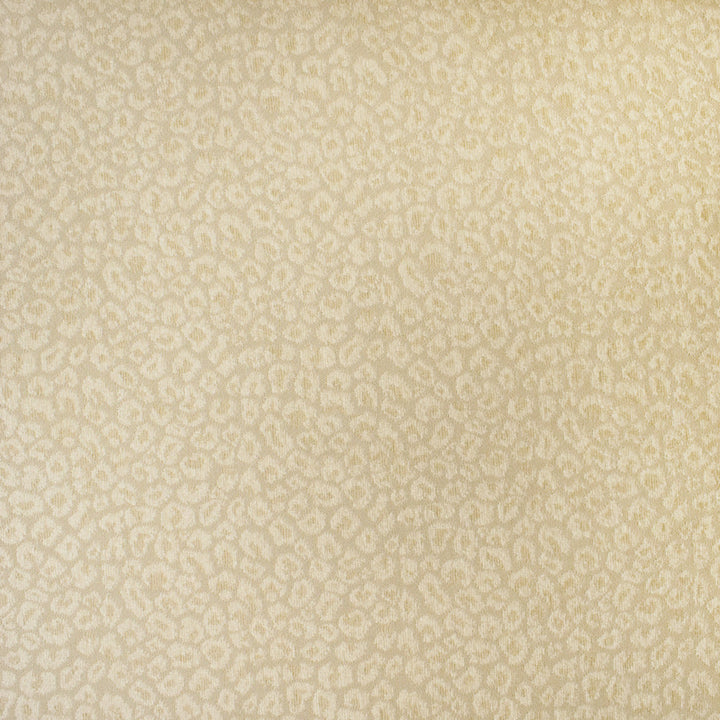 F3012 Snow by Greenhouse Fabric 52% Rayon, 26% Polyester, 22% Cotton China 15,000 double rubs </p><p>Repeat: 3.5" H, 6.5" V 56" - Fabric Carolina -