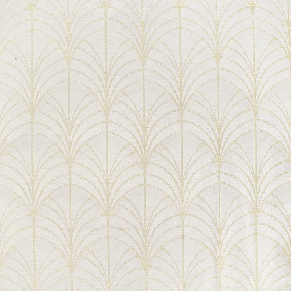F3132 Cloud by Greenhouse Fabric 100% Polyester China 63,000 double rubs </p><p>Repeat: 3.75" H, 5.25" V 59" - Fabric Carolina -