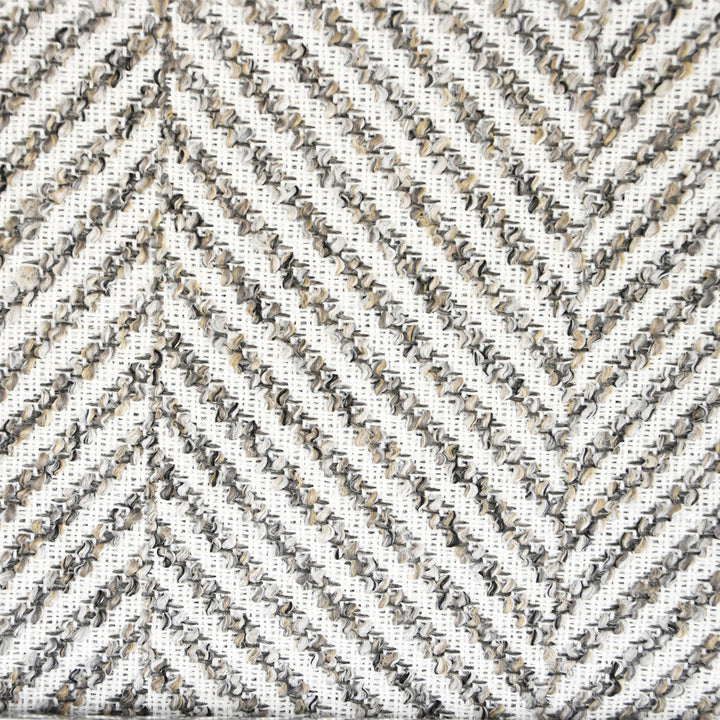 F3500 Aluminum by Greenhouse Designer Fabric 98.14% Olefin, 1.86% Polyester USA 51,000 </p><p>Repeat: .563" H, 6.875" V 55" - Swanky Fabrics -