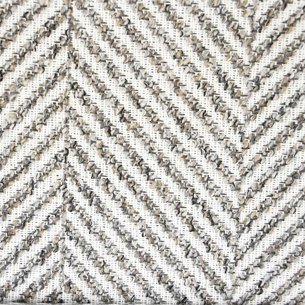 F3500 Aluminum by Greenhouse Fabric 98.14% Olefin, 1.86% Polyester USA 51,000 </p><p>Repeat: .563" H, 6.875" V 55" - Fabric Carolina -