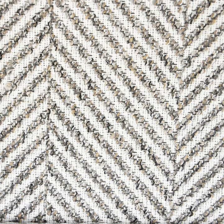 F3500 Aluminum by Greenhouse Fabric 98.14% Olefin, 1.86% Polyester USA 51,000 </p><p>Repeat: .563" H, 6.875" V 55" - Fabric Carolina -
