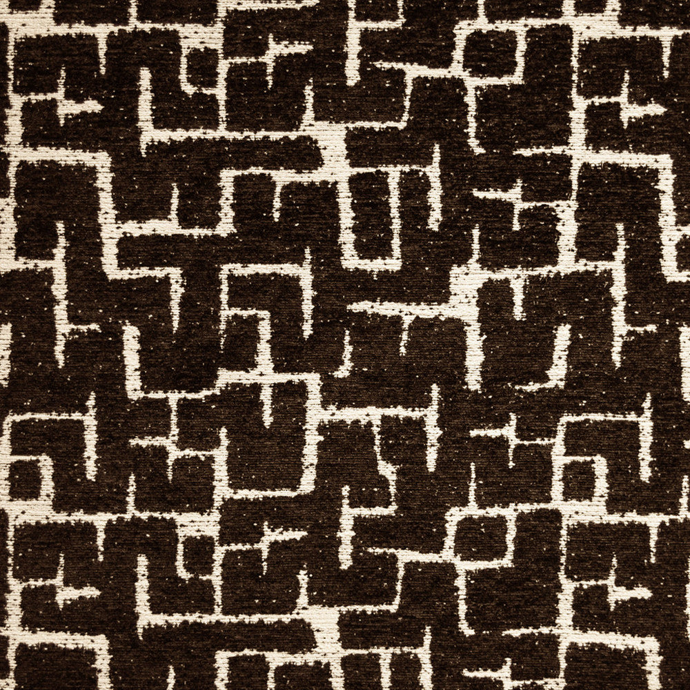 F4695 Sable by Greenhouse Fabric 100% Polyester China 12,000 </p><p>Repeat: 14.5" H, 12.5" V 54" - Fabric Carolina -