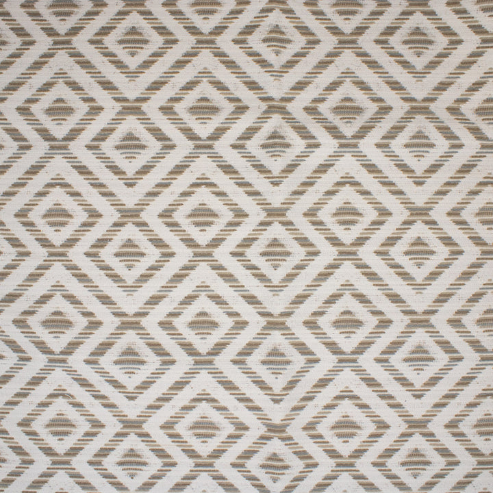 F5184 Silver by Greenhouse Fabric 100% Polyester Mexico 40,000 </p><p>Repeat: 4.7" H, 3.5" V 54" - Fabric Carolina -