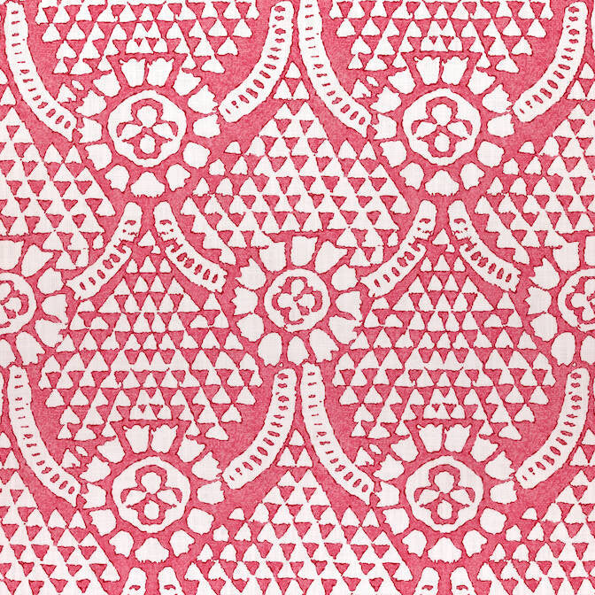 Chamomile Pink F914316 by Thibaut Fabric Thibaut Fabric Chamomile Pink F914316Fabric Canopy Fabric Book 100% Cotton THAILAND </p><p>Repeat: V: 16.5 54 - Fabric Carolina -