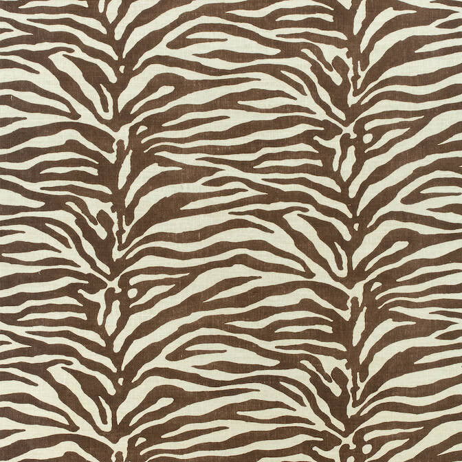 Serengeti Brown F985032 by Thibaut Fabric Thibaut Fabric Serengeti Brown F985032Fabric Greenwood Fabric Book 55% Linen, 45% Rayon U.S.A. </p><p>Repeat: V: 35.5 54 - Fabric Carolina -