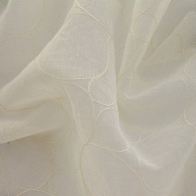 FAME 91J5941 by JF Fabric HALLMARK 100% Polyester TURKEY (see sample) Horizontal: 5.750 and Vertical: 6.000 118.00 - Fabric Carolina -