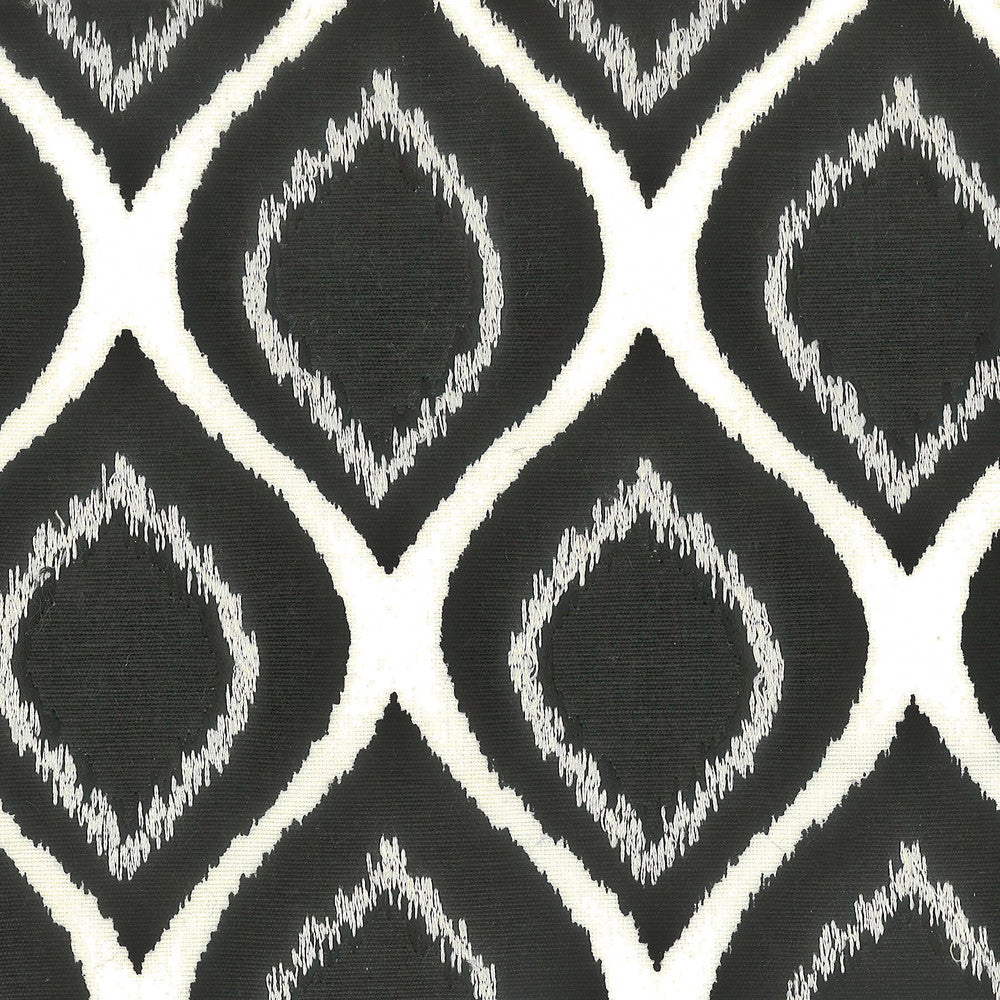 Fascinate 3 Onyx by Stout Fabric RAINBOW LIBRARY CHROME/NICKEL 100%COT %VEMB INDIA MARTINDALE WEAR TEST (10 000 CIRCULAR RUBS) Horizontal: 3.5 and Vertical: 5 51 in - Fabric Carolina -