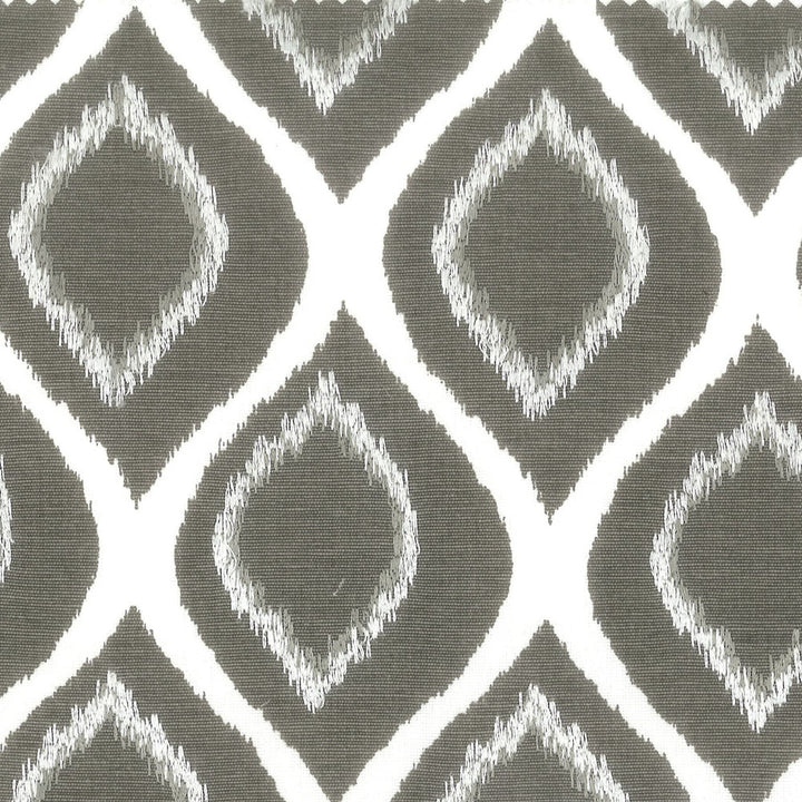 Fascinate 4 Pewter by Stout Fabric Stout Fabric Fascinate 4 PewterFabric RAINBOW LIBRARY FLAX/DRIFTWOOD INDIA </p><p>Repeat: H: 3.500, V: 5.000 51 in - Fabric Carolina -