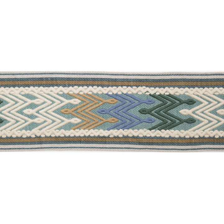 Munro Teal by Mulberry Trim Mulberry Trim Munro TealTrim MODERN COUNTRY LINEN - 90%;SPUN POLYESTER - 10% India </p><p>Repeat: H: 5.0038, V: 11.80818 5.0038 - Fabric Carolina -