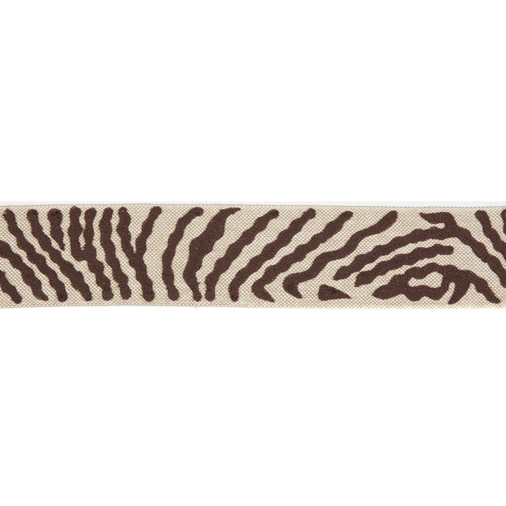 Montford Mole by Mulberry Trim Mulberry Trim Montford MoleTrim MODERN COUNTRY COTTON - 55%;SPUN POLYESTER - 45% India </p><p>Repeat: H: 2.15912, V: 11.80818 2.15912 - Fabric Carolina -