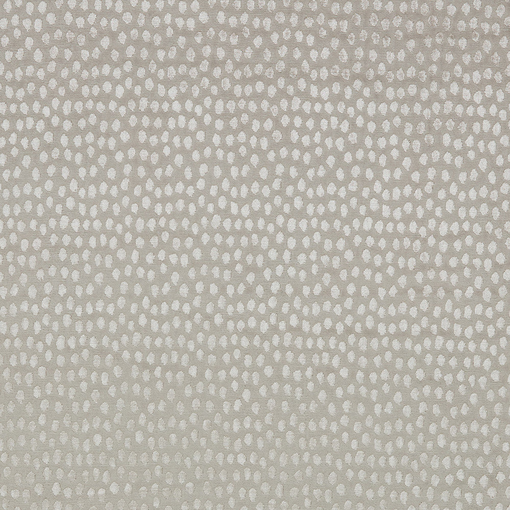 Frodo 9 Linen by Marcus William Fabric Marcus William Fabric Frodo 9 LinenFabric KAI/MARCUS WILLIAM JACAMAR INDIA </p><p>Repeat: H: 13.750, V: 10.625 55 in - Fabric Carolina -