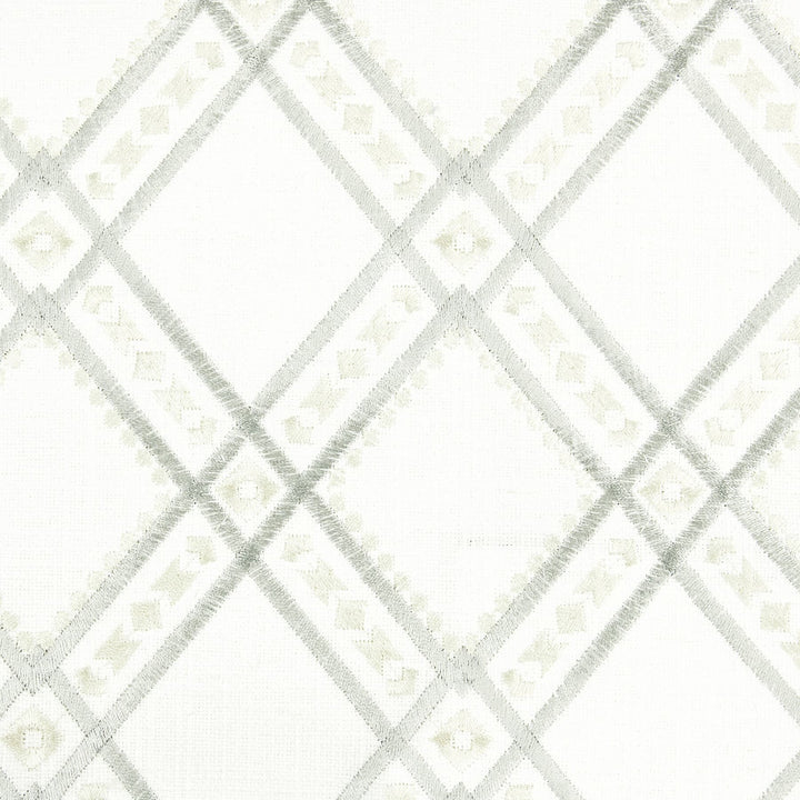 Galvani 2 Smoke by Stout Fabric COLOR MY WINDOW SILVER/SMOKE 36%COT 30%POL 17%SVI 17%LIN %VEMB INDIA Horizontal: 4.5 and Vertical: 4.5 51 in - Fabric Carolina -