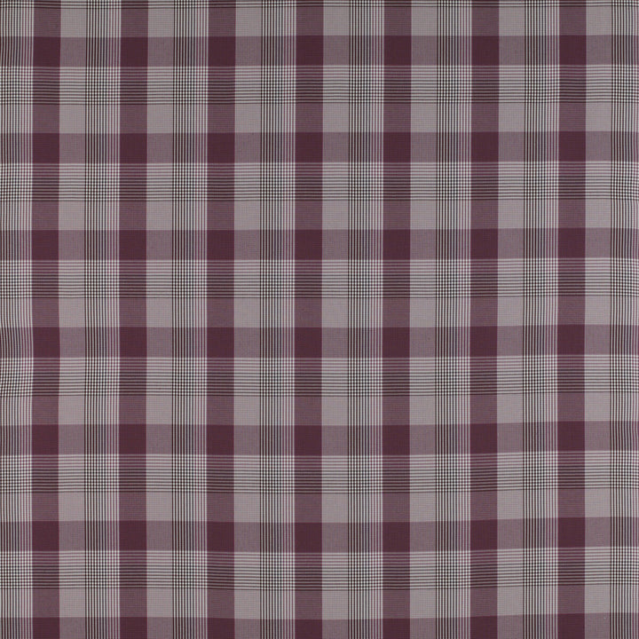 Preciados Berenjena by Gaston Y Daniela Fabric Gaston Y Daniela Fabric Preciados BerenjenaFabric MADRID COTTON - 100% Portugal </p><p>Repeat: H: 4, V: 4 55 - Fabric Carolina -