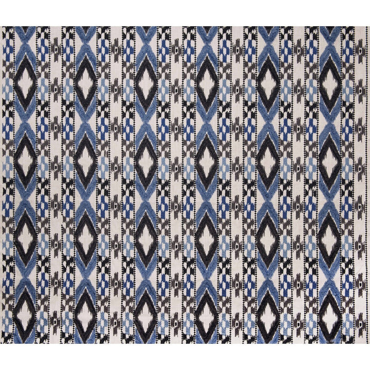 Queen Azul/Black by Gaston Y Daniela Fabric GASTON AFRICALIA COTTON - 46%;VISCOSE - 38%;LINEN - 16% India - Horizontal: 8.94 and Vertical: 12.2 53.5 - Fabric Carolina -
