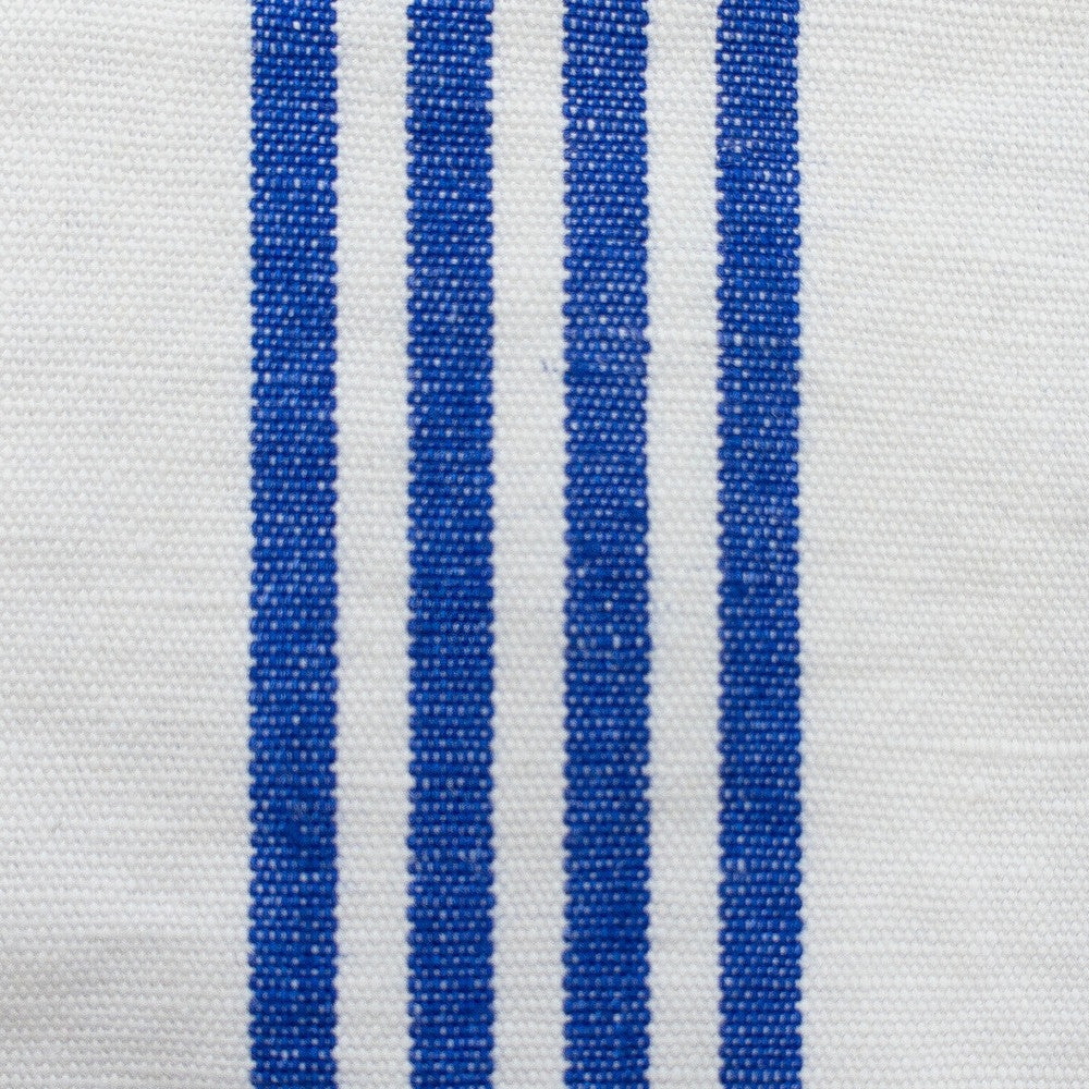 Miami Azul by Gaston Y Daniela Fabric GASTON LUIS BUSTAMANTE LINEN - 100% Italy MEDIUM Horizontal: 5 and Vertical: 55 - Fabric Carolina -