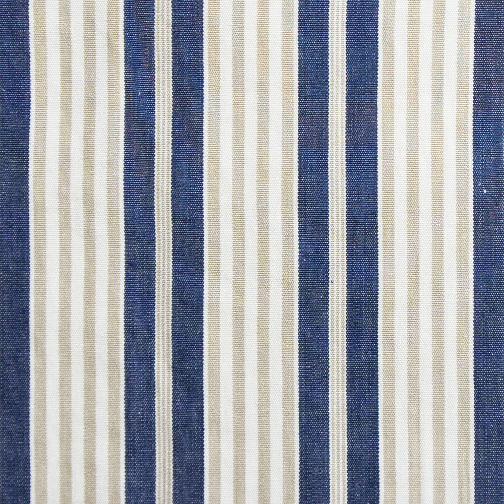 Hamptons Azul/Gris by Gaston Y Daniela Fabric Gaston Y Daniela Fabric Hamptons Azul/GrisFabric GASTON LUIS BUSTAMANTE LINEN - 100% Italy </p><p>Repeat: H: 4.5, V: 55 - Fabric Carolina -