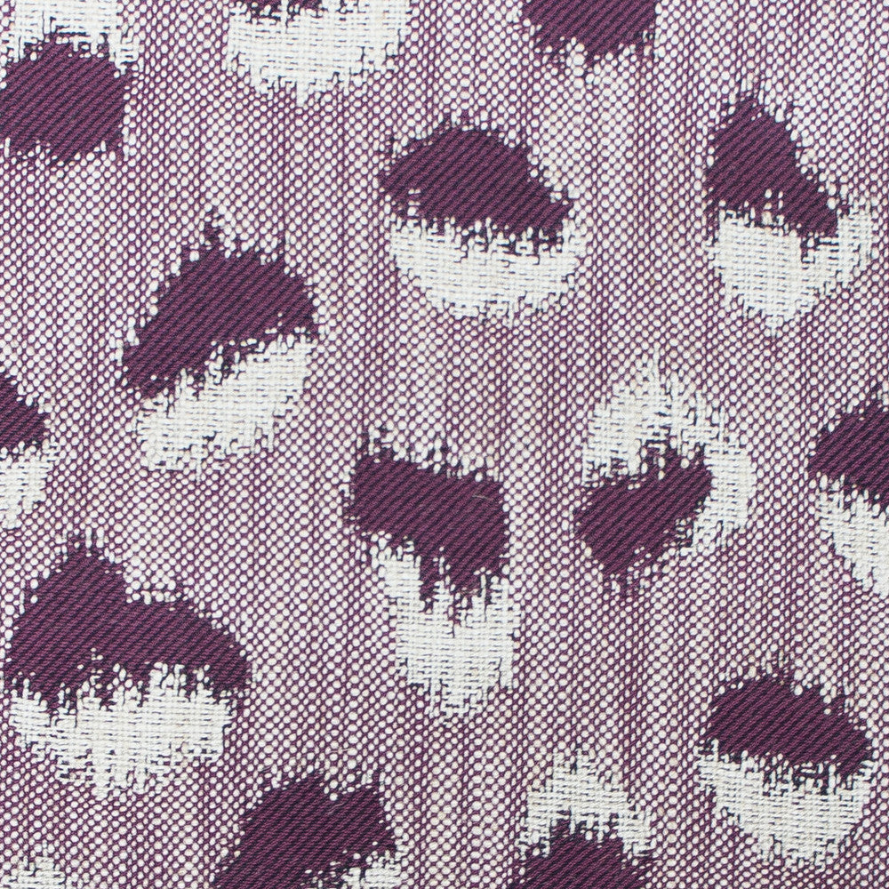 Castilla Berenjena by Gaston Y Daniela Fabric GASTON NUEVO MUNDO COTTON - 45%;VISCOSE - 44%;LINEN - 11% Turkey HEAVY Horizontal: 6.75 and Vertical: 6.75 54.25 - Fabric Carolina -
