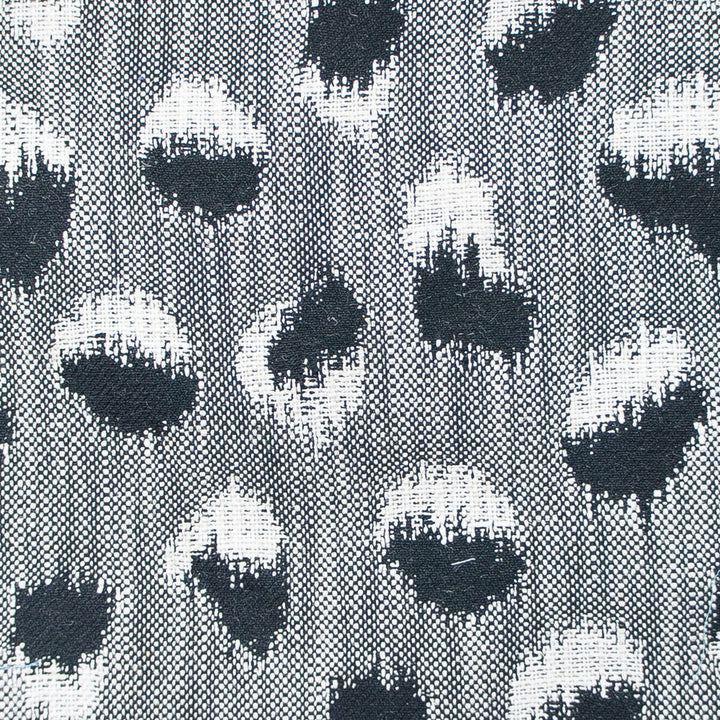 Castilla Black by Gaston Y Daniela Fabric GASTON NUEVO MUNDO COTTON - 45%;VISCOSE - 44%;LINEN - 11% Turkey HEAVY Horizontal: 6.75 and Vertical: 6.75 54.25 - Fabric Carolina -