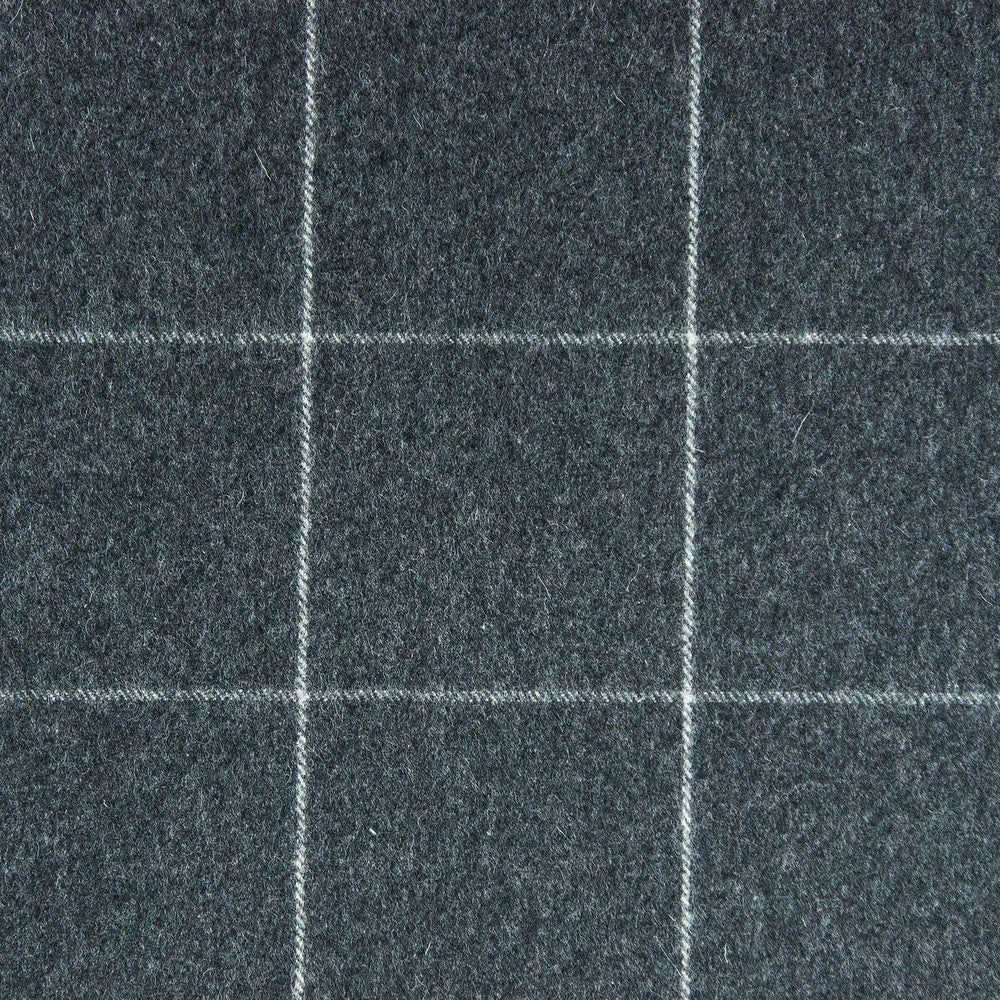 Kf Gyd:: by Gaston Y Daniela Fabric GASTON LUIS BUSTAMANTE WOOL - 100% Italy MEDIUM Horizontal: 3.5 and Vertical: 3.25 57.5 - Fabric Carolina -