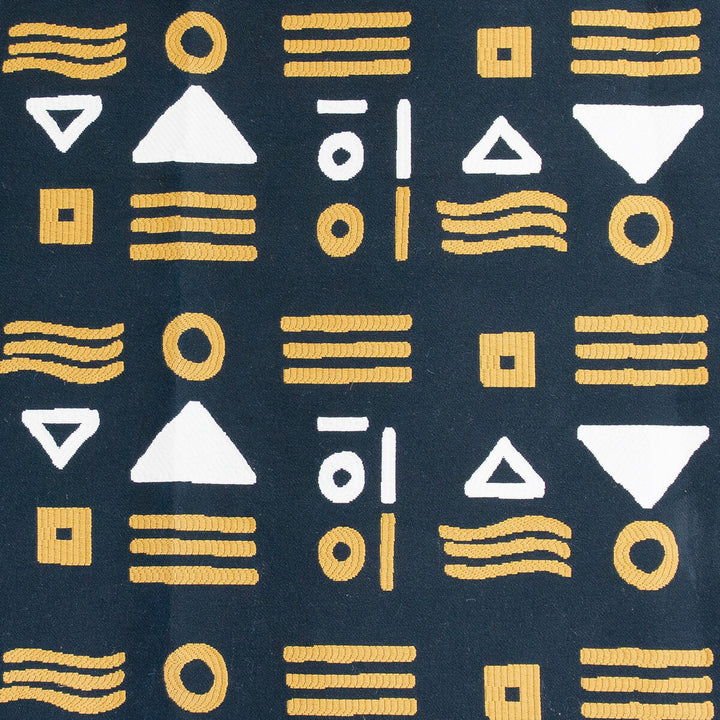 Pinzon Black by Gaston Y Daniela Fabric GASTON NUEVO MUNDO COTTON - 75%;POLYESTER - 25% Turkey MEDIUM Horizontal: 26.5 and Vertical: 9.5 53 - Fabric Carolina -