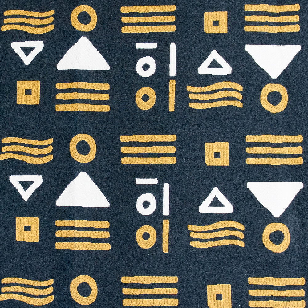 Pinzon Black by Gaston Y Daniela Fabric GASTON NUEVO MUNDO COTTON - 75%;POLYESTER - 25% Turkey MEDIUM Horizontal: 26.5 and Vertical: 9.5 53 - Fabric Carolina -