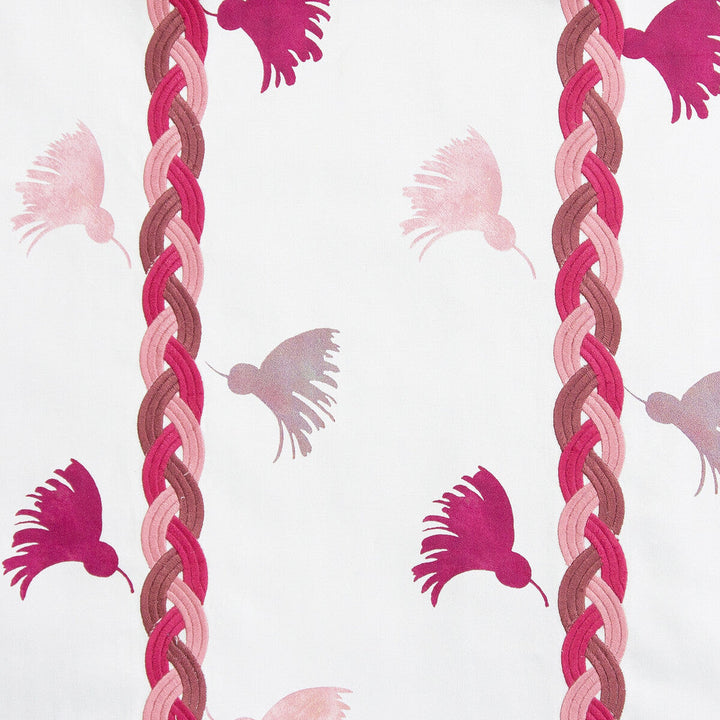 Reina Roja Burdeos by Gaston Y Daniela Fabric Gaston Y Daniela Fabric Reina Roja BurdeosFabric GASTON NUEVO MUNDO COTTON - 85%;POLYESTER - 15% India </p><p>Repeat: H: 8.5, V: 15 52.75 - Fabric Carolina -
