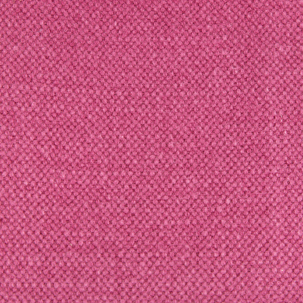 Lima Fresa by Gaston Y Daniela Fabric Gaston Y Daniela Fabric Lima FresaFabric GASTON NUEVO MUNDO COTTON - 65%;LINEN - 35% Spain </p><p>Repeat: H: , V: 110 - Fabric Carolina -
