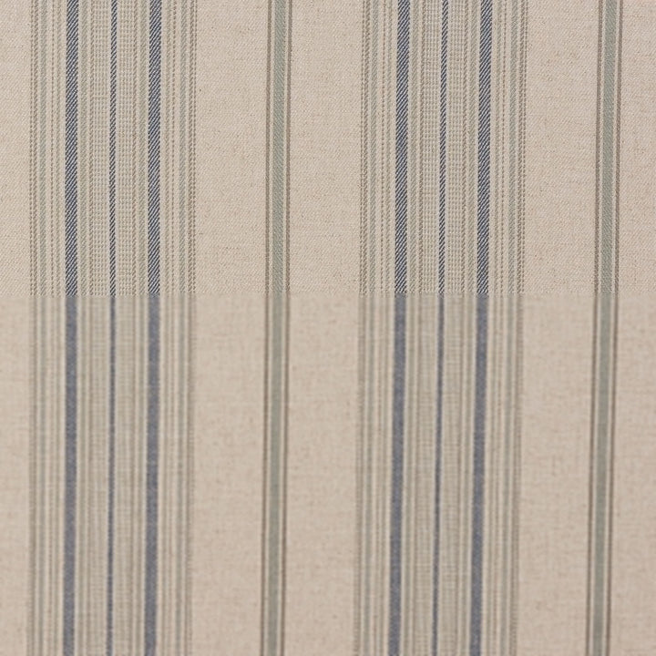 Geranium 2 Spa by Marcus William Fabric Marcus William Fabric Geranium 2 SpaFabric PS/MARCUS WILLIAM FOUNTAINEBLEAU INDIA </p><p>Repeat: H: 9.250, V: 0.000 54 in - Fabric Carolina -