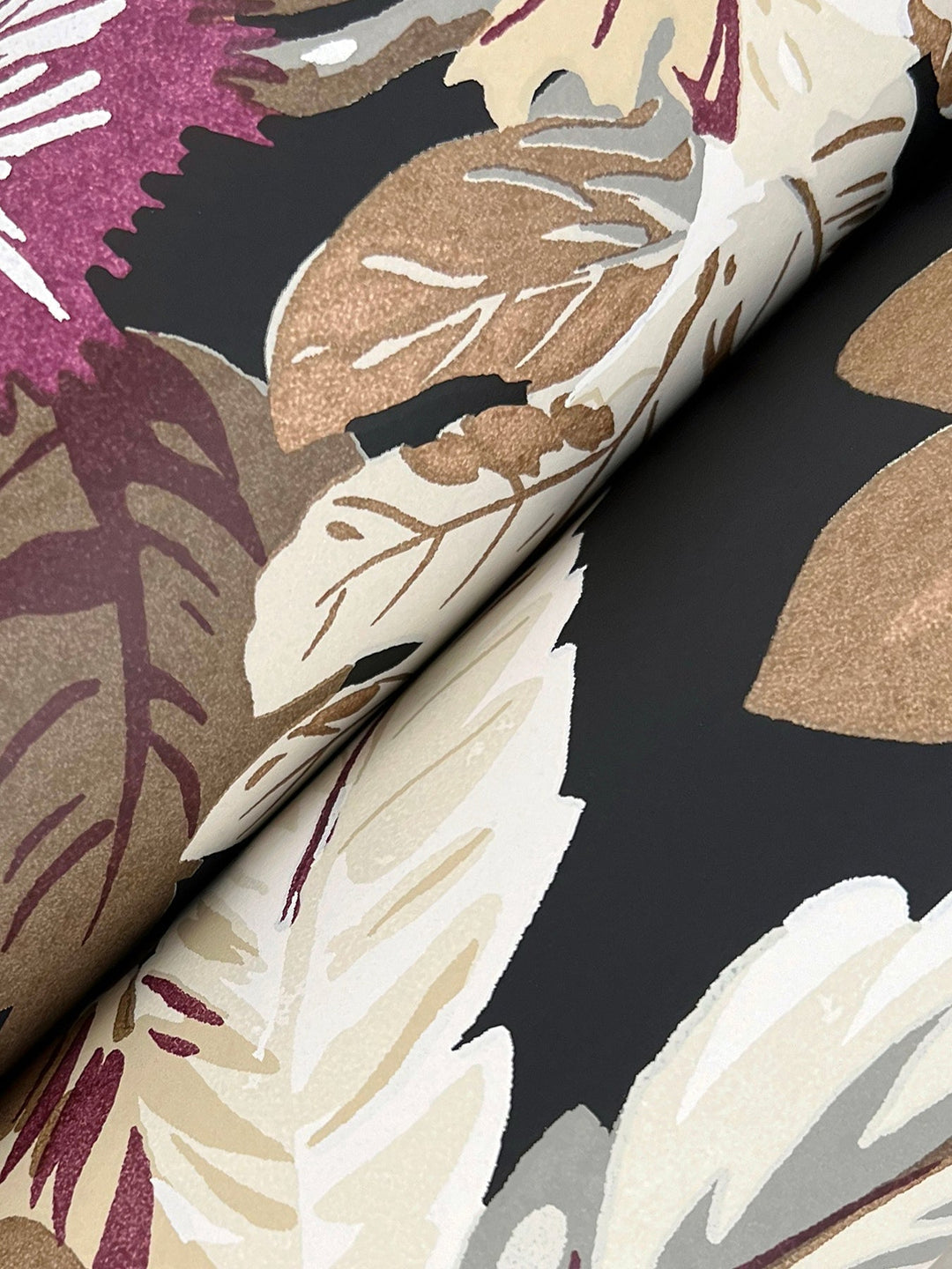 Briarwood Black Wallpaper by Ronald Redding Designer