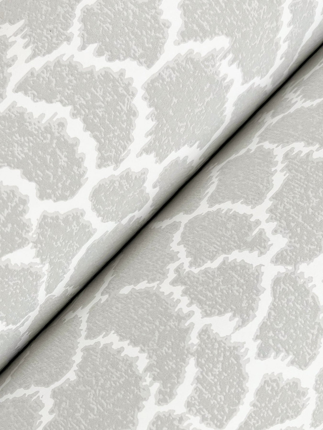 Nadie Grey Wallpaper by Ronald Redding Designer