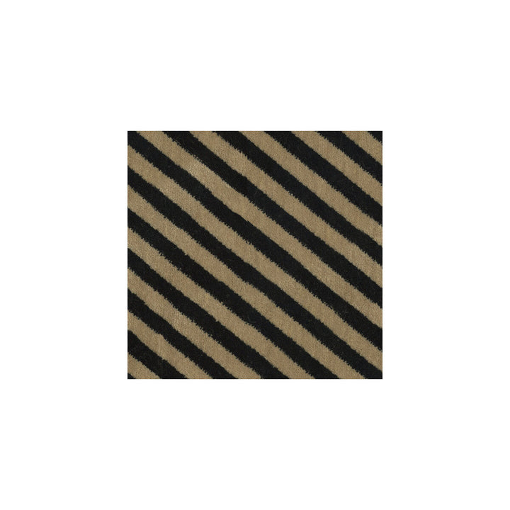 Oblique Beige/Noir by Lee Jofa Modern Fabric Lee Jofa Modern Fabric Oblique Beige/NoirFabric KELLY WEARSTLER II VISCOSE - 73%;COTTON - 27% Italy </p><p>Repeat: H: 0.79, V: 1.18 55 - Fabric Carolina -