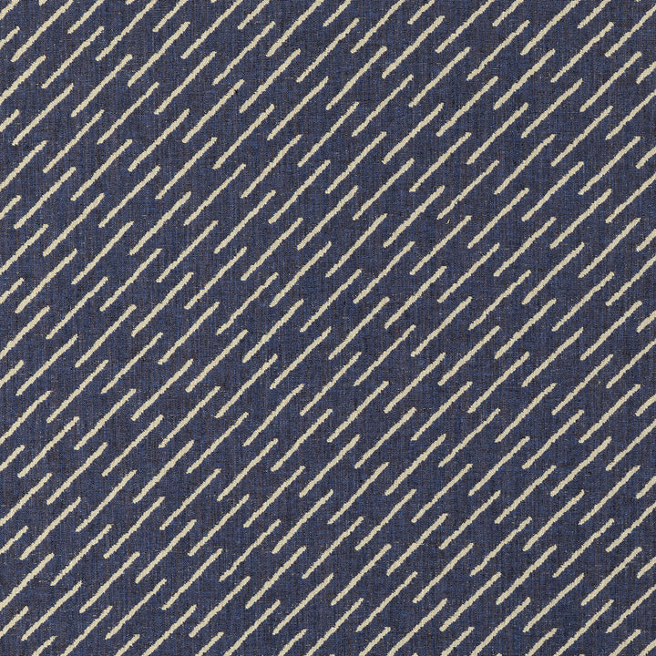 Esker Weave Navy/Cream by Groundworks Fabric KELLY WEARSTLER VI LINEN - 38%;VISCOSE - 29%;COTTON - 22%;ACRYLIC - 7%;NYLON - 4% Italy Horizontal: 2.36 and Vertical: 2.33 55.12 - Fabric Carolina -